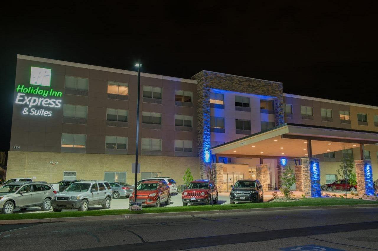 Holiday Inn Express & Suites Dayton North - Vandalia By Ihg Екстериор снимка