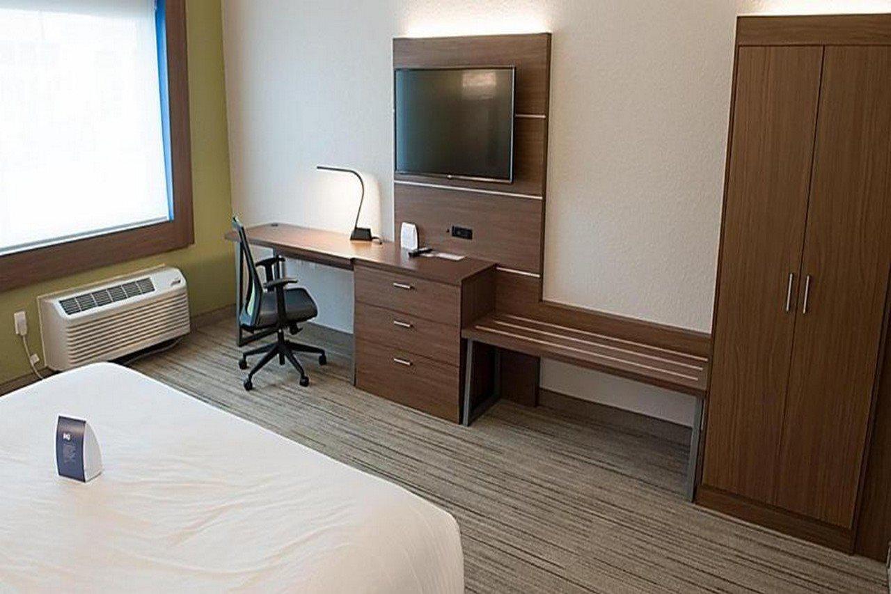 Holiday Inn Express & Suites Dayton North - Vandalia By Ihg Екстериор снимка