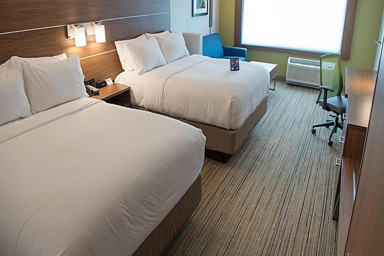 Holiday Inn Express & Suites Dayton North - Vandalia By Ihg Екстериор снимка